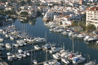 Empuriabrava marina moorings
